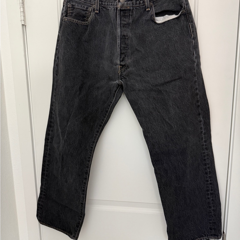Levi's Men's Straight Black Jeans